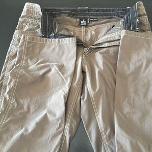 Men’s Kuhl hiking pants Size 32x34
